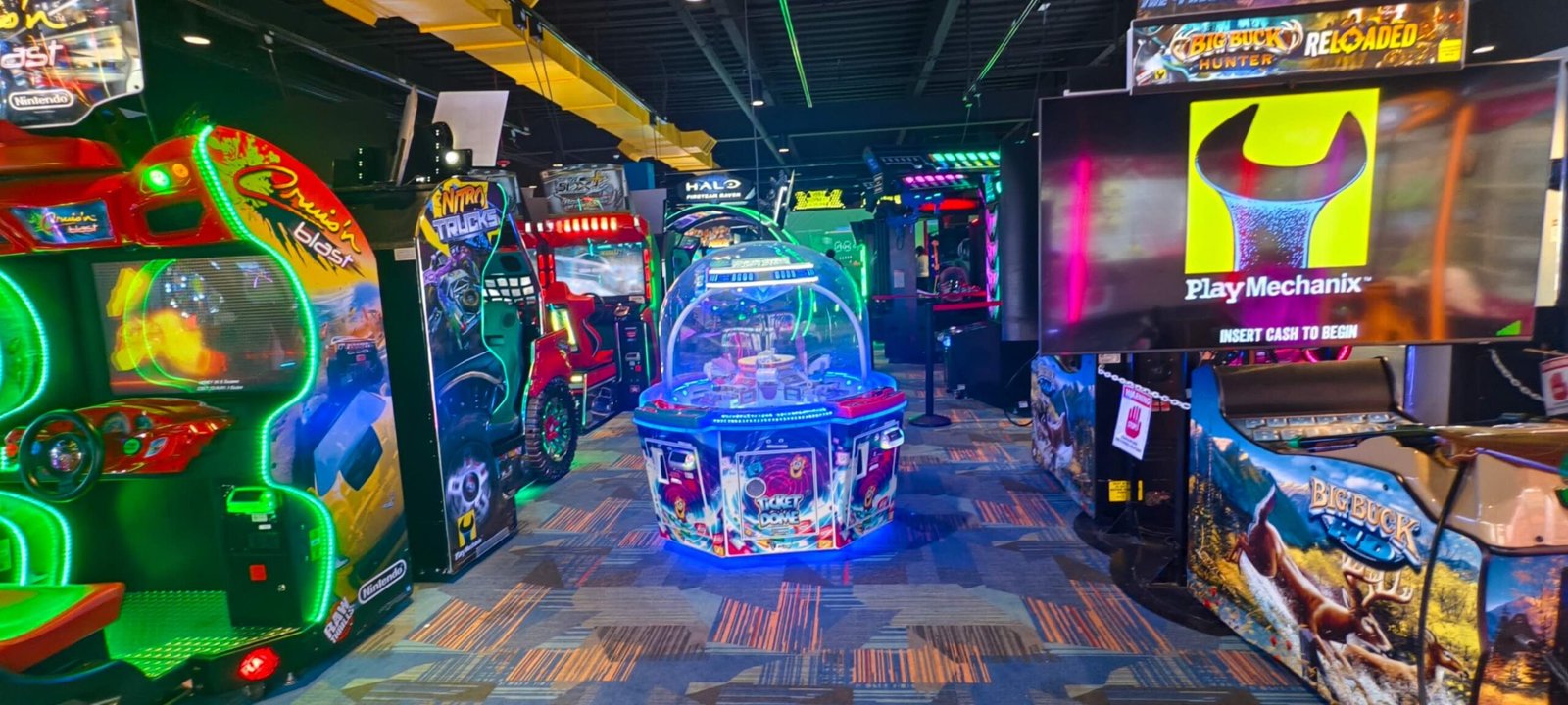 JoyEngine customer experience showroom